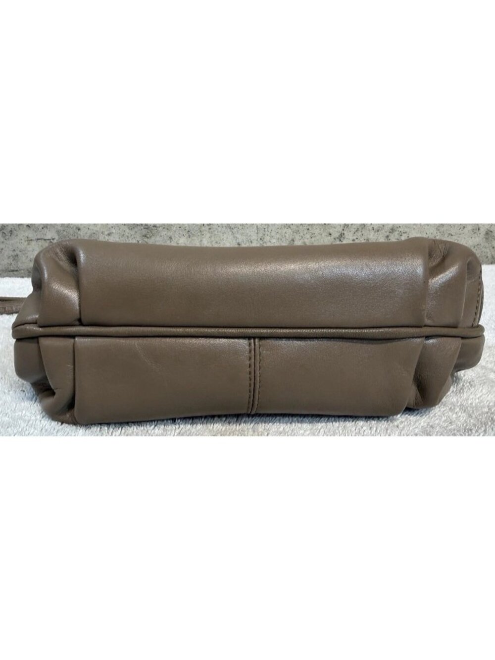 Vintage John Romain Beige Tan Leather Small Crossbody Handbag Purse Shoulder Bag - Picture 6 of 9